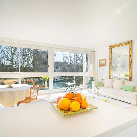 Apartman Lovely With View