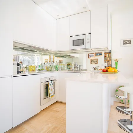 Lovely With View * Paris