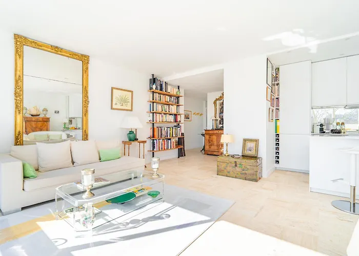 Lovely With View Appartement *